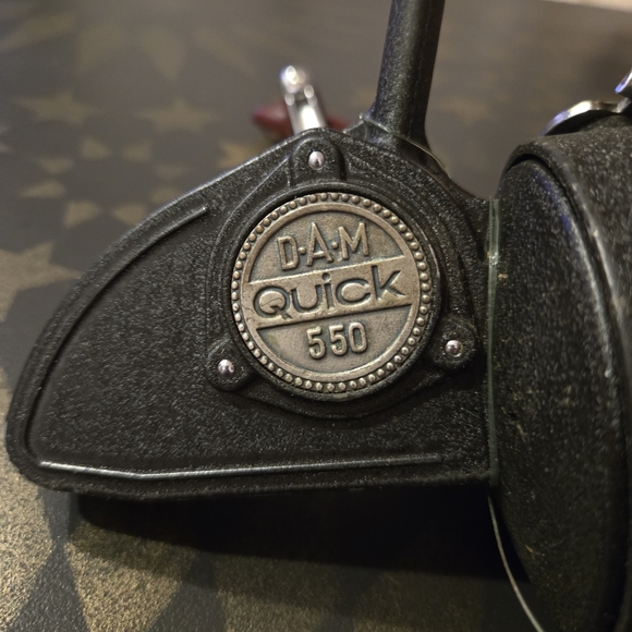 Vintage Fishing reel by D-A-M Quick 550 Salt Water fishing - Picture 6 of 16